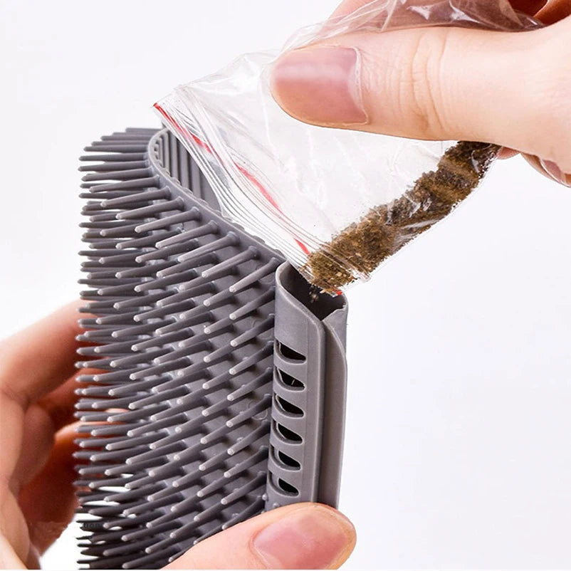 Corner Cat Comb